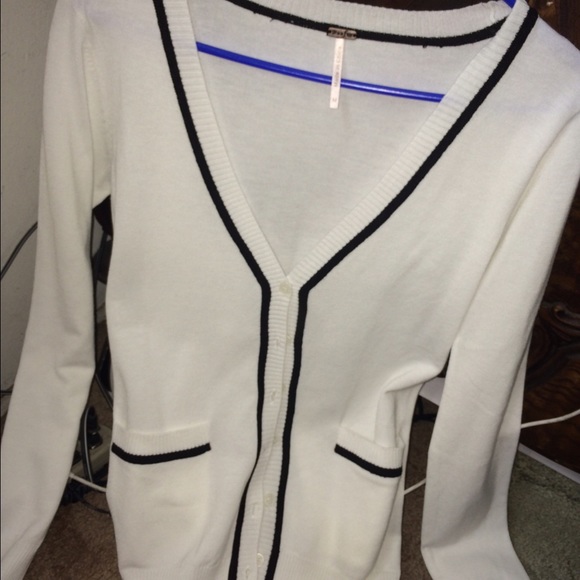 old school cardigan - Picture 1 of 2