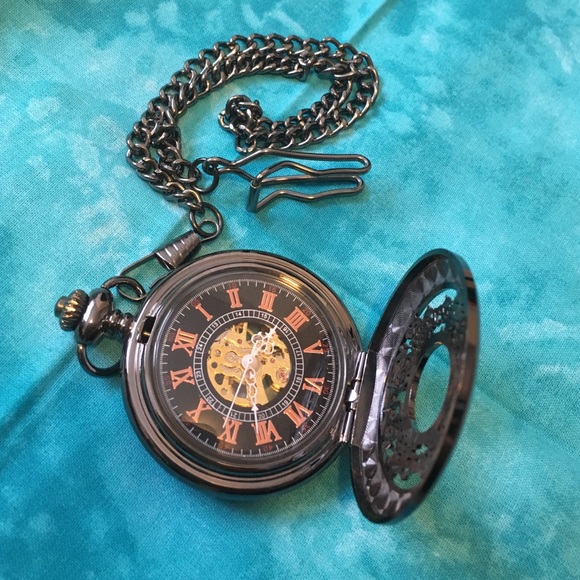Accessories - ✨NWOT Steam Punk Pocket Watch✨