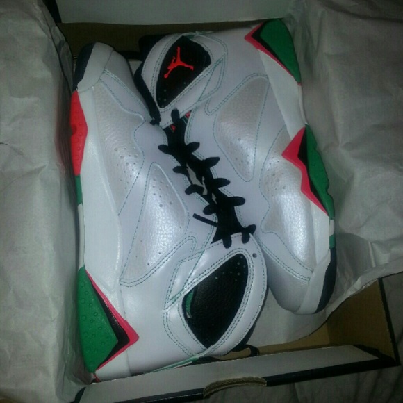 Retro Jordan 7 Metallic Silver