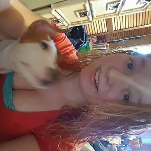 Meet your Posher, Lisa