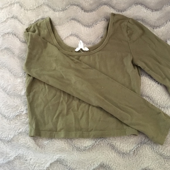 olive green scoop neck crop top