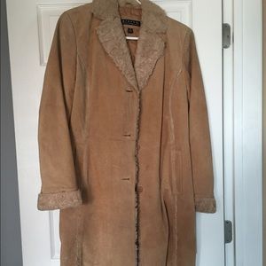 Coat, gold/tan size medium