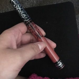 Kat Von D liquid lipstick Lolita II