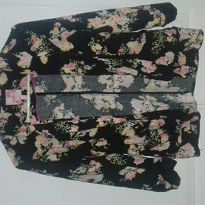 Candie's floral half sleeve blazer