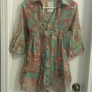 A brand Love Culture top