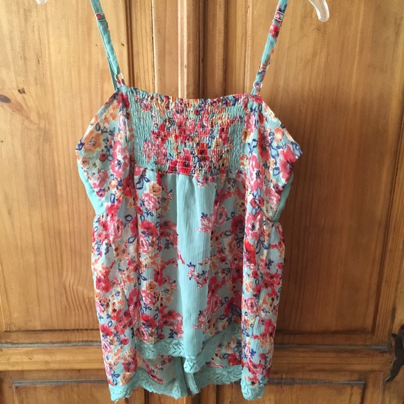 Spaghetti strap tank size small - Picture 2 of 3