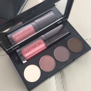 Laura Mercier - on the go travel make up