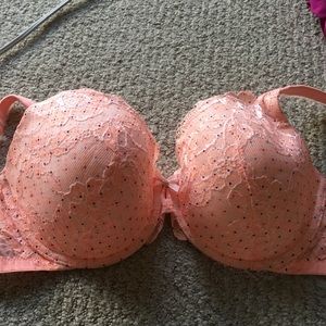 VS Pink lacy Bra