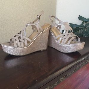 Nude glitter wedges!