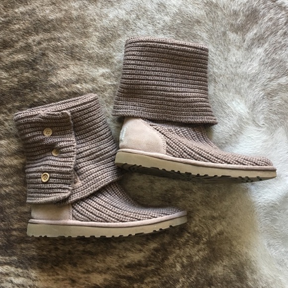 Beige sweater Ugg boots size 7
