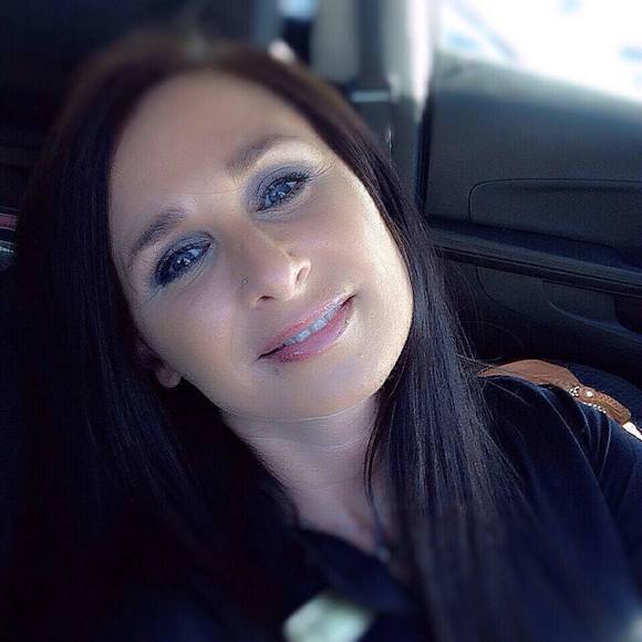 Meet your Posher, Alison - Picture 1 of 1