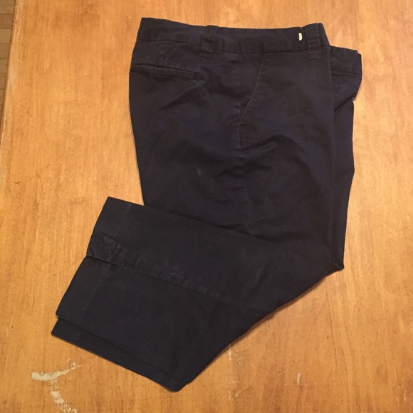 Gap Stretch capris size 8 short