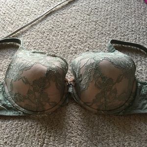 VS bra