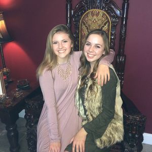 Meet your Posher, Lydia