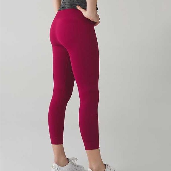 Lululemon Zone In Crop legging
