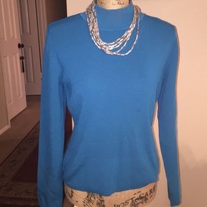 Turtle neck sweater