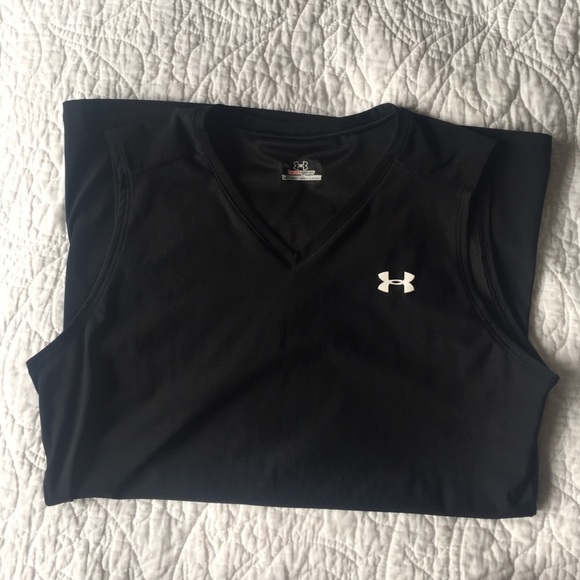Under armour headgear v neck tank