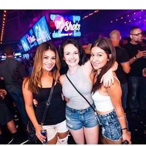 Meet your Posher, Karissa