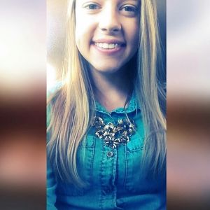 Meet your Posher, Camryn