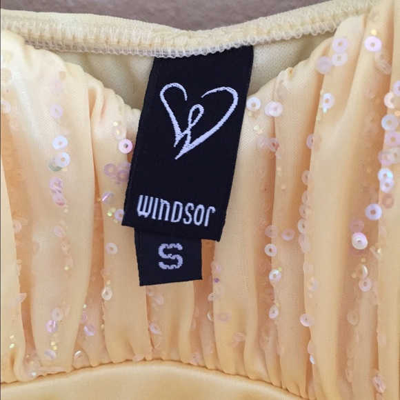 Windsor size small yellow homecoming dress - Picture 2 of 4