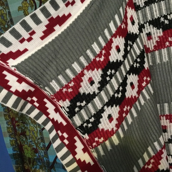 Cardigan - Picture 2 of 4