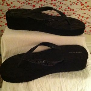 Dressy flip flops , Sz 9/10