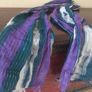 BOGO FREE 💖 Cute UO scarf!