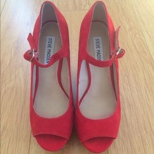 Steve Madden Whereto Suede Wedges