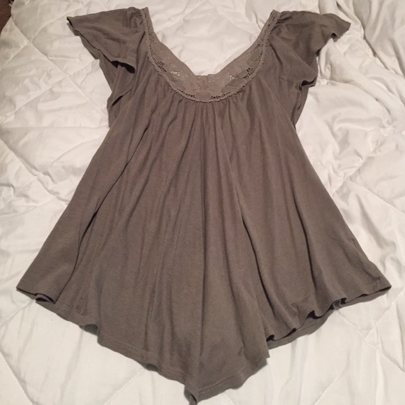 A eagle lace top