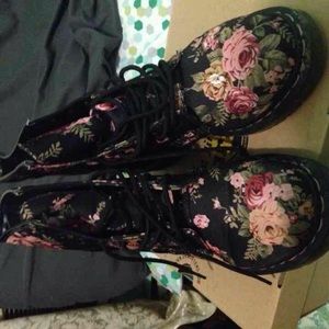 Floral print DR.Martens
