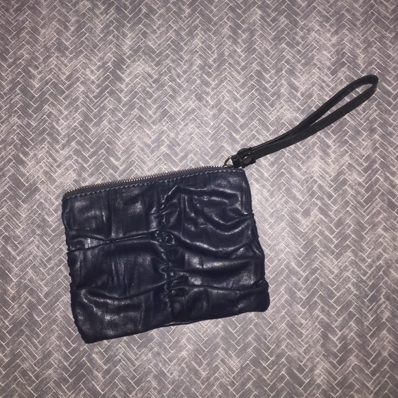 dark navy wristlet!