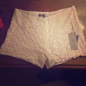 NWT Jennifer Lopez lace shorts