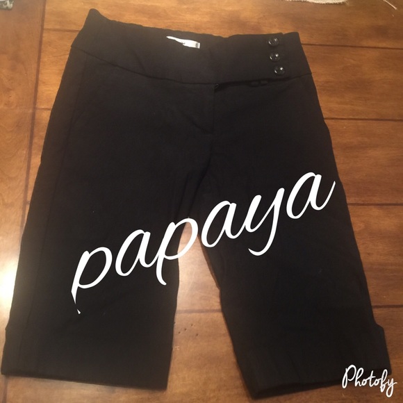 Papaya black Bermuda pants