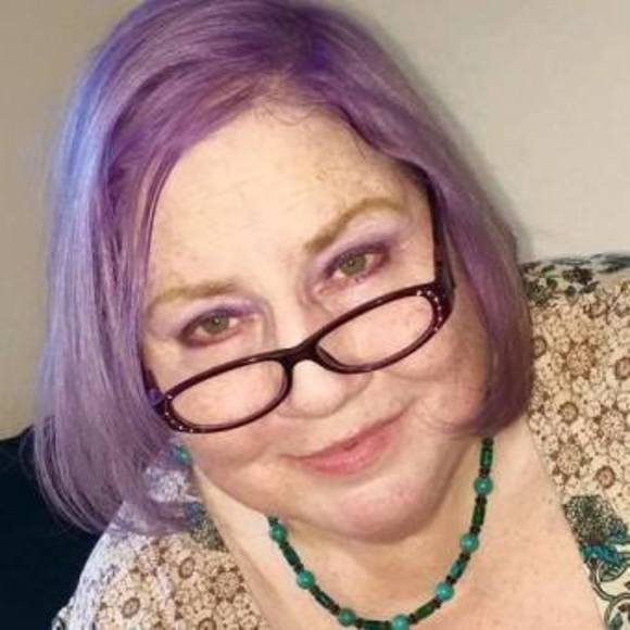 Meet your Posher, Becky - Picture 1 of 1