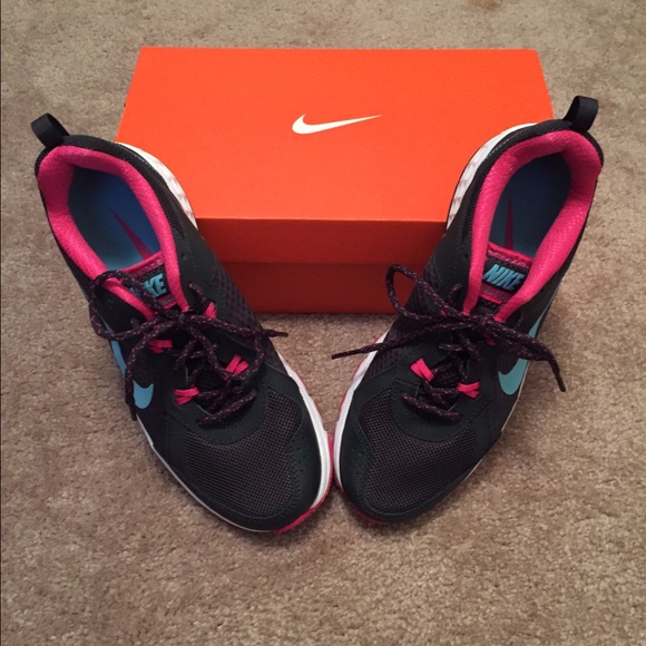 Women's NIKE "Wild Trail" shoes!