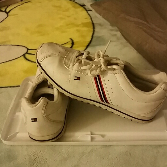 Tommy Hilfiger tennis shoes