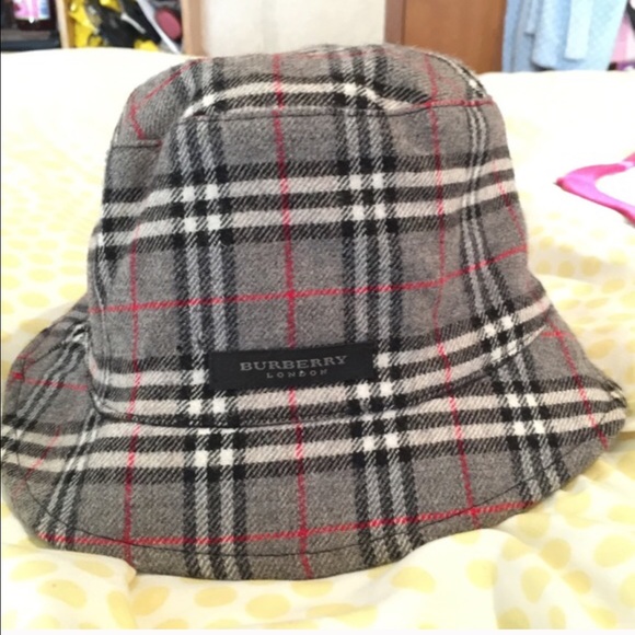 Reversible Burberry Bucket Hat