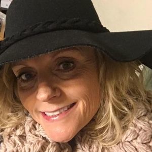 Meet your Posher, Kimberlee davis