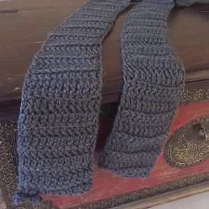 BOGO FREE 💖 Beautiful crocheted scarf!