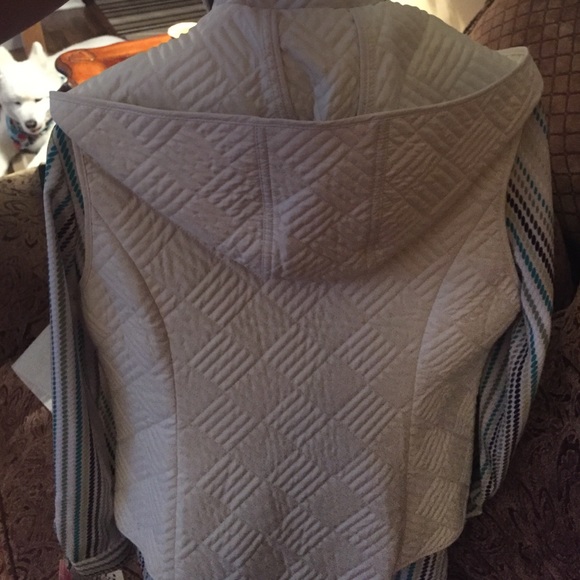 ANN TAYLOR LOFT cream colored Vest - Picture 2 of 4