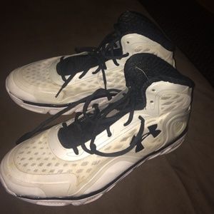 under armour sneakers