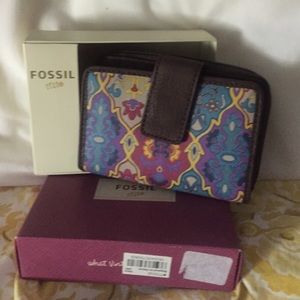 Fossil wallet