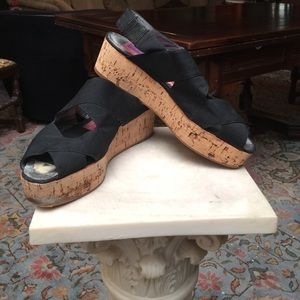 Rare Susan Bennis/Warren Edwards platform sandals