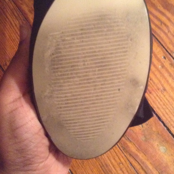 ❌Suede ruffled heels❌ - Picture 2 of 4