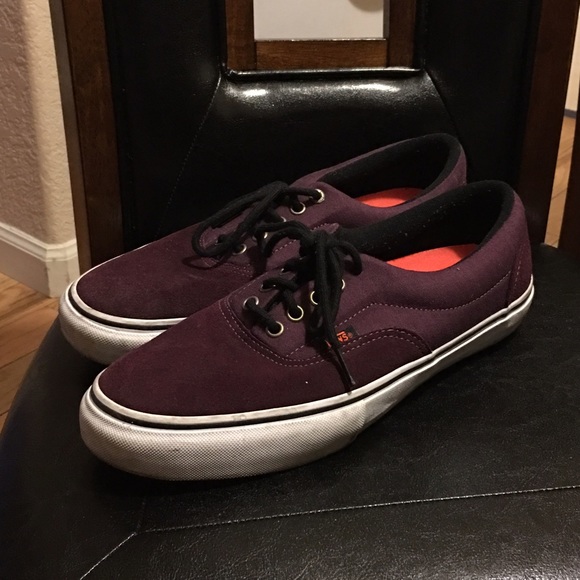 Mens Burgundy suade  vans