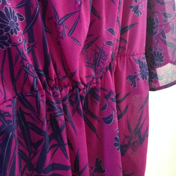 Flowy Forever 21 blouse - Picture 2 of 3