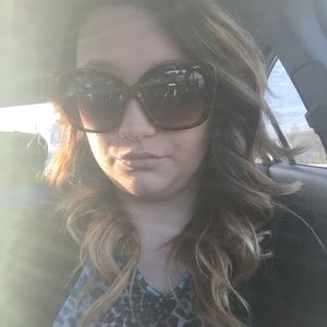 Meet your Posher, Allie