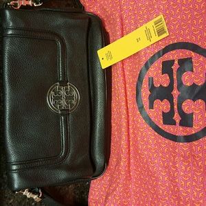 Tory burch amanda folder messanger