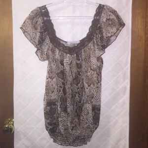 Python Print Short Sleeve Shirt- Size Medium