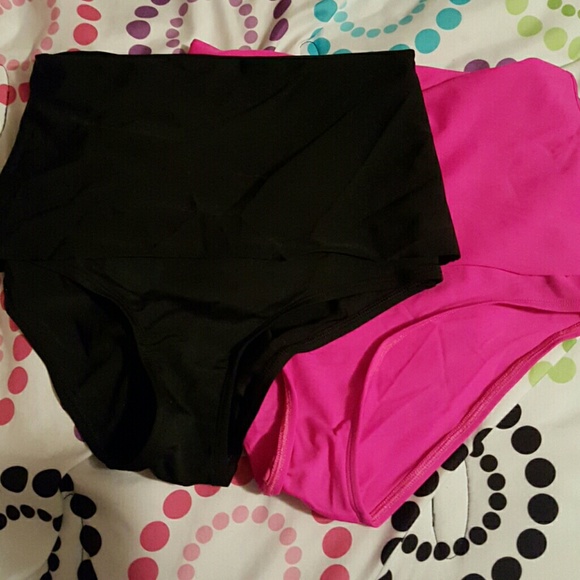 NWOT Aerie high waisted swim bottoms.